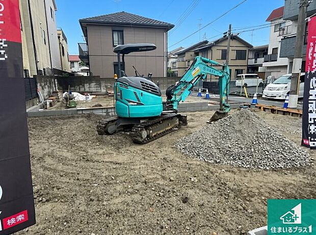 【外観】現在建築中!落ち着いた街並みで新生活を始めることが出来そう!周辺の物件も併せてご紹介させて頂きます!