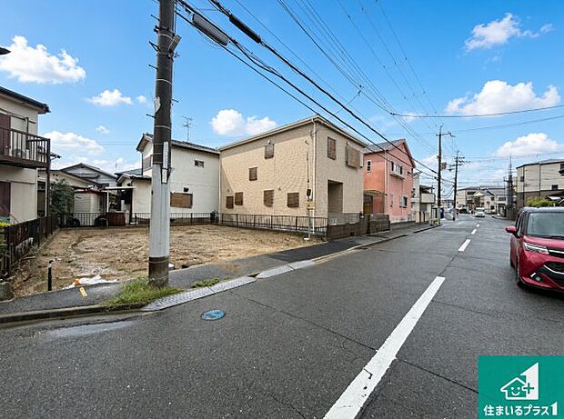 【外観】周辺は落ち着いた街並みの住宅地！子育てがしやすい住環境です！まだ未完成ですが、現地でしかわからない事もございます。是非一度ご覧ください。