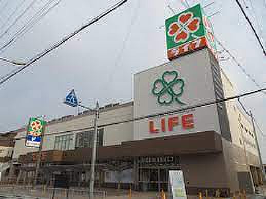 ライフ 高石店