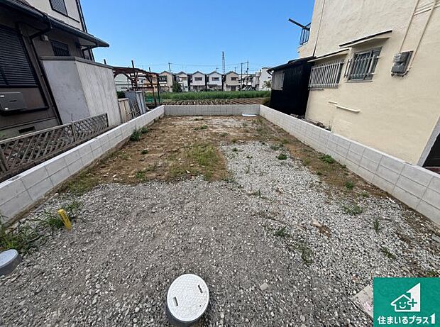 【外観】周辺は落ち着いた街並みの住宅地！子育てがしやすい住環境です！まだ未完成ですが、現地でしかわからない事もございます。是非一度ご覧ください。