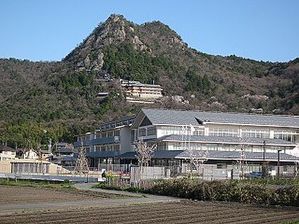東近江市立箕作小学校 徒歩1300m