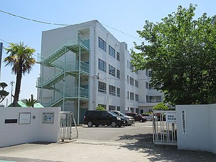 高槻市立冠小学校 徒歩280m