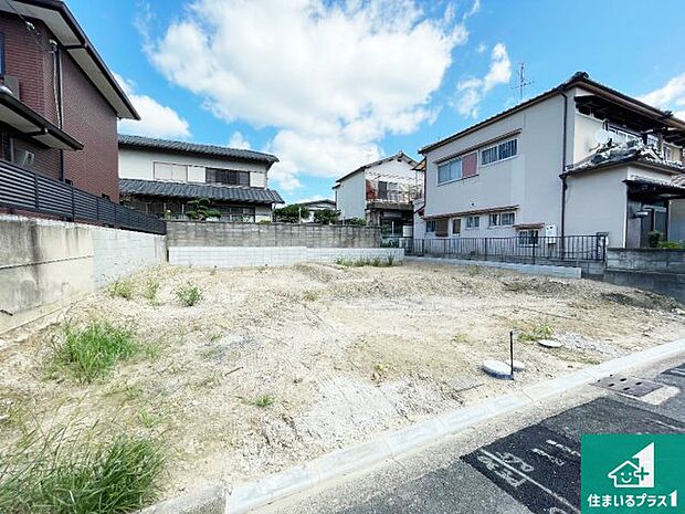 【外観】現在建築中!落ち着いた街並みで新生活を始めることが出来そう!周辺の物件も併せてご紹介させて頂きます!