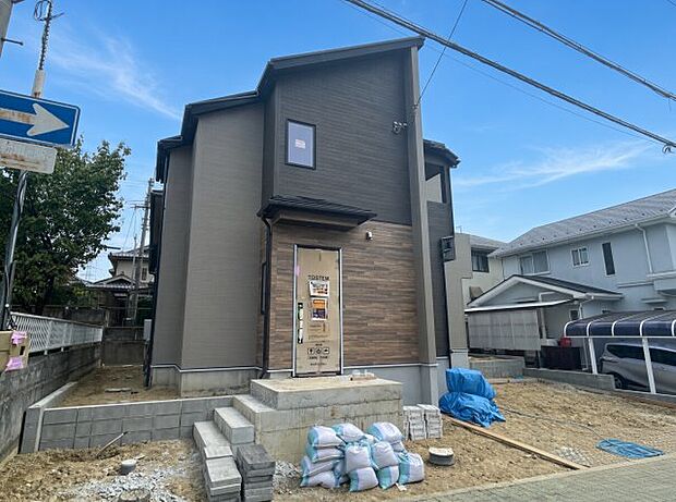 【外観】現在の進捗状況です！順調に作業進行中、完成が待ち遠しいです！詳細の間取り等、お気軽にお問い合わせください！