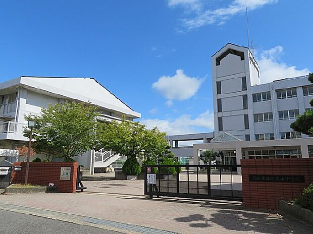 高槻市立阿武山中学校