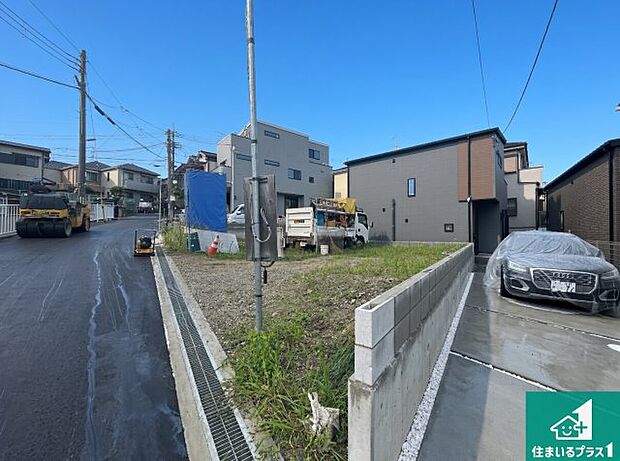 【外観】現在建築中!落ち着いた街並みで新生活を始めることが出来そう!周辺の物件も併せてご紹介させて頂きます!