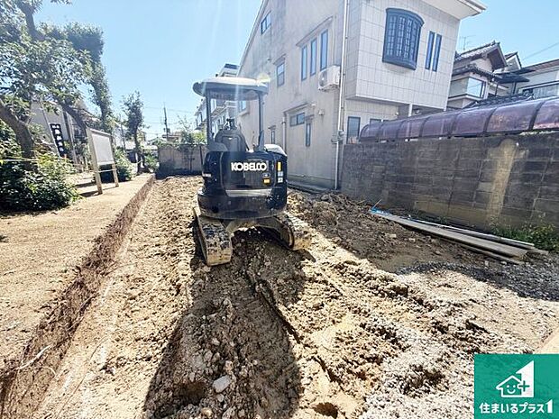 【外観】現在建築中！落ち着いた街並みで新生活を始めることが出来そう！周辺の物件も併せてご紹介させて頂きます！