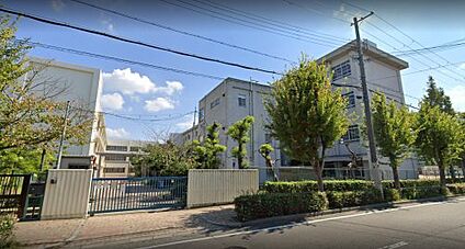 尼崎市立名和小学校 徒歩600m