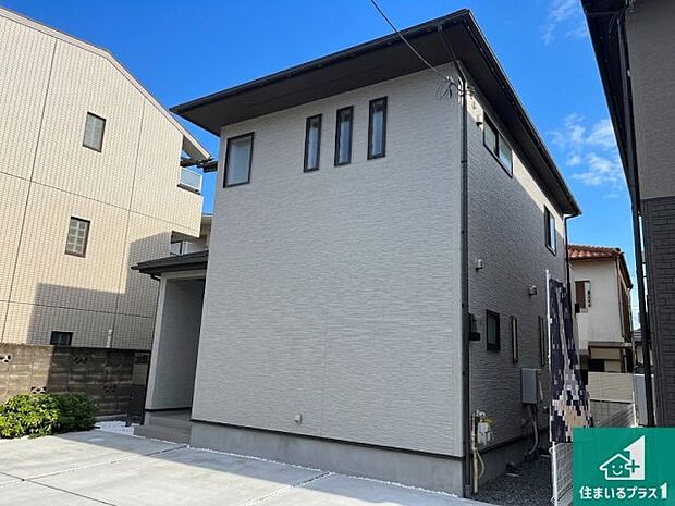 【外観】安心の10年保証!外観を美しく保ち、雨水で汚れを落とします!気になることがありましたら、お気軽にお問い合わせください!