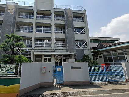 寝屋川市立木屋小学校 徒歩410m