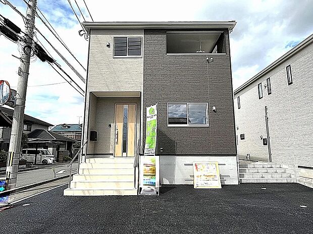 【2号棟】南面道路で陽当たり良好！