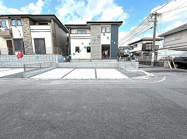 【3号棟】駐車並列3台可！