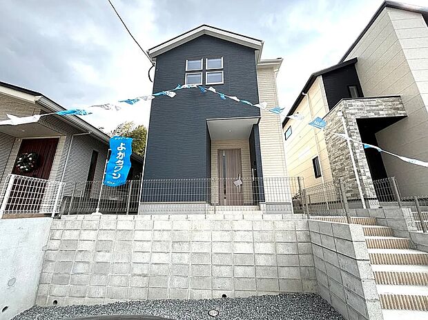 【1号棟】落ち着いた雰囲気のお洒落な外観！