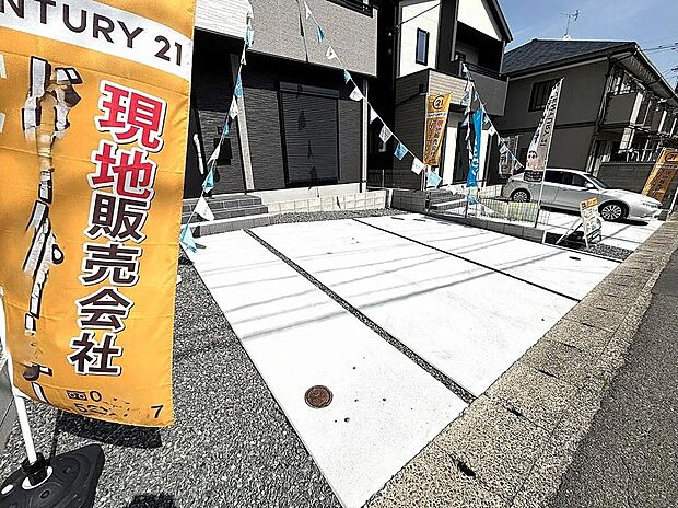 【2号棟】駐車並列2台可！