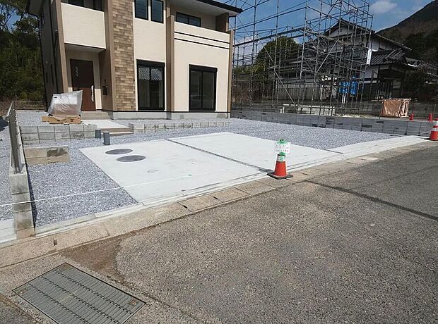 【2号棟】65坪以上のゆとりある敷地！