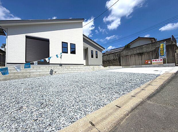お掃除楽々、将来も安心の平屋建て!