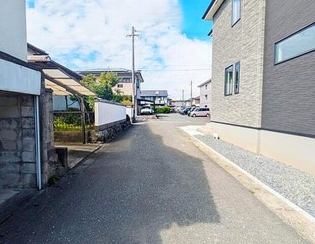 【前面道路】将来も安心の平坦地！