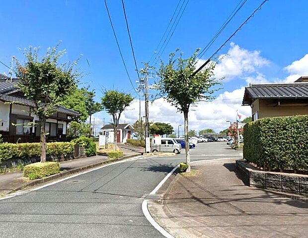 つつじケ丘近隣公園（約240m）