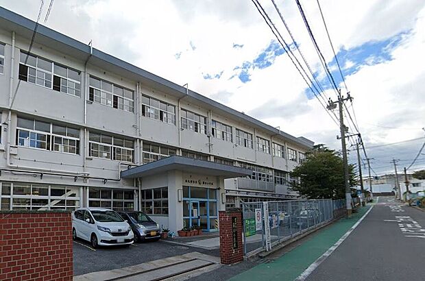 北九州市立藤木小学校（約1,327m）