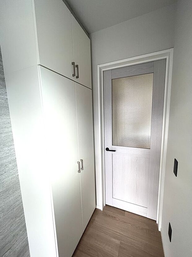 【玄関】シューズボックス付きで玄関すっきり！