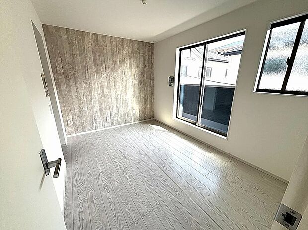 【【2号棟】洋室】アクセントクロスがお洒落空間を演出！