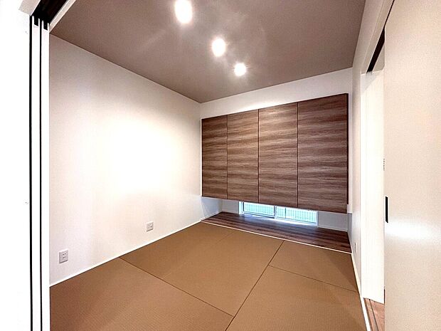 【【1号地】和室】キッズスペースやお客様の宿泊場所としても使える癒しの和室空間！収納力が嬉しい吊押入付き♪