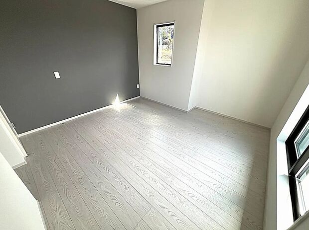 【【2号棟】洋室】主寝室ゆったり8.5帖！