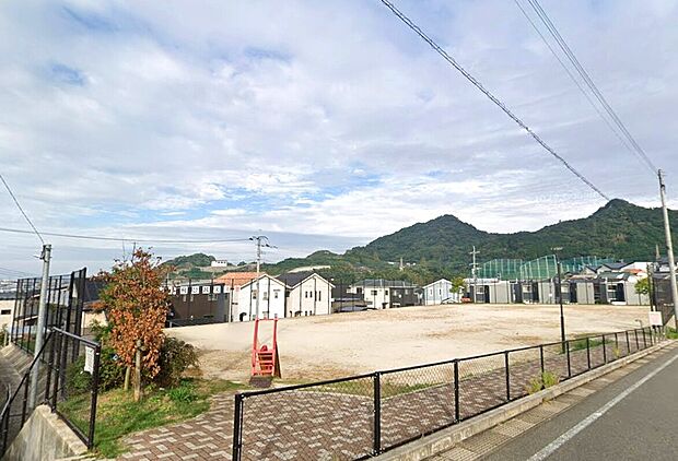 乙金東中央公園（約260m）