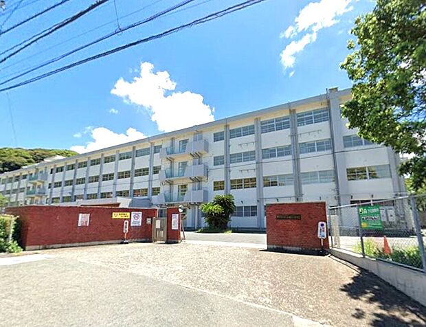 北九州市立二島小学校（約1,804m）