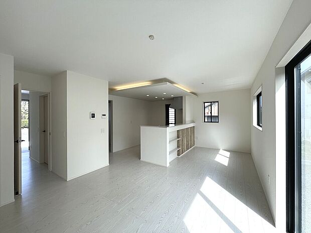 【リビング】LDK広々16.5帖！