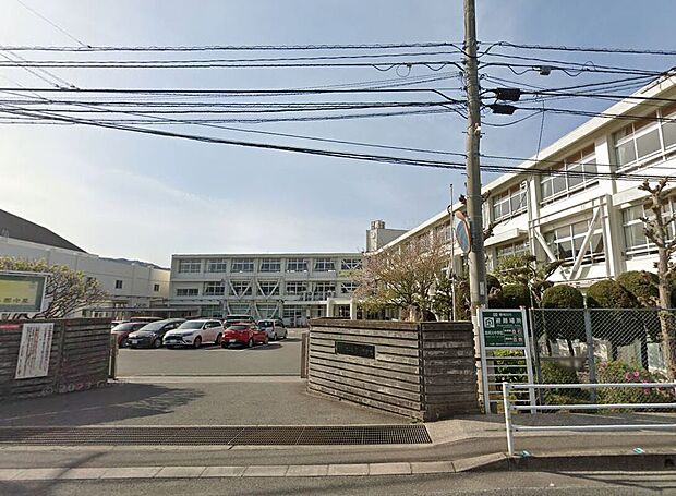那珂川市立那珂川中学校（約1,700m）