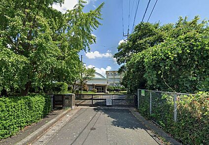 中間市立中間東中学校 1000ｍ(徒歩13分)