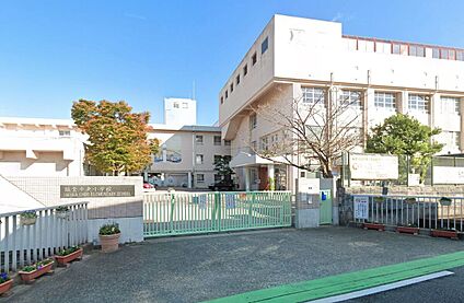 福岡市立飯倉中央小学校 110ｍ(徒歩2分)