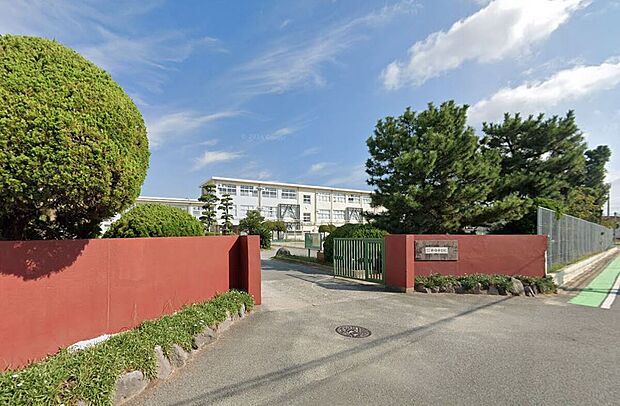 福岡市立和白中学校（約700m）