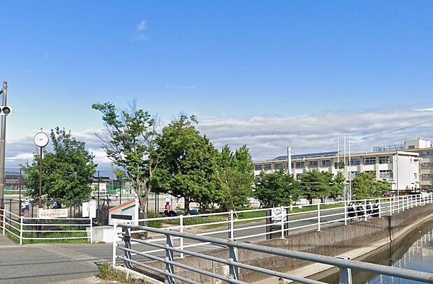福岡市立玄洋中学校（約3,400m）