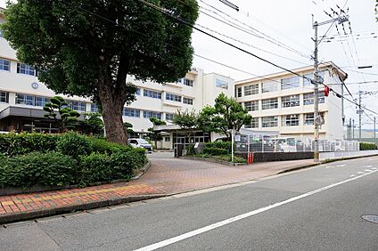 春日市立春日小学校 1040ｍ(徒歩13分)
