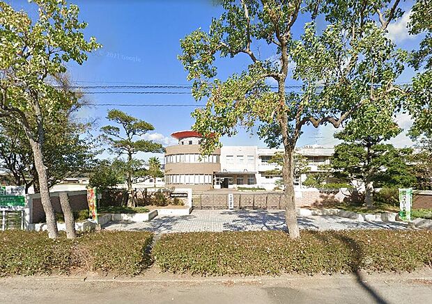 福津市立津屋崎小学校（約700m）