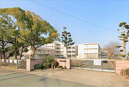 志免町立志免東中学校 2100ｍ(徒歩29分)