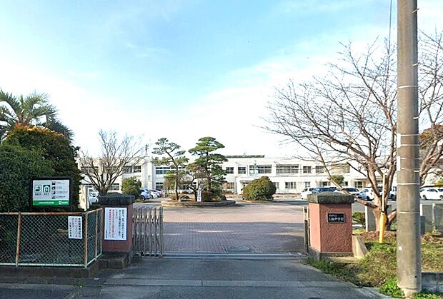 筑前町立三輪中学校(約2,300m)