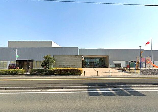 宮若市役所若宮総合支所（約400m）