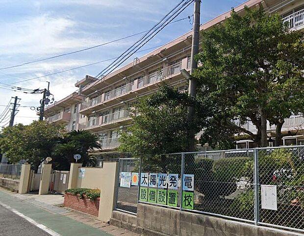 北九州市立本城小学校（約1,420m）