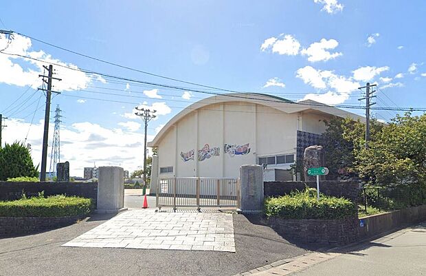 新宮町立新宮小学校（約1,360m）