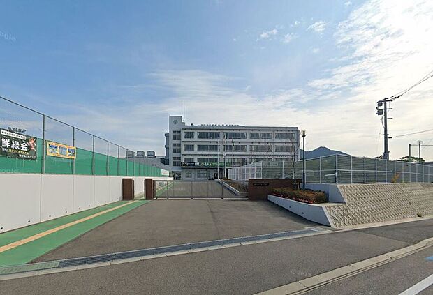 新宮町立新宮東中学校（約1,200m）