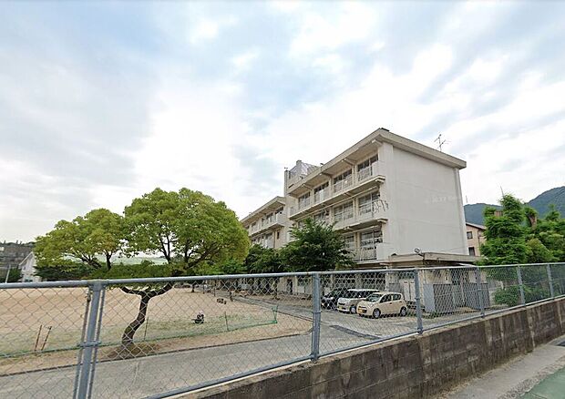 北九州市立沼小学校（約750m）
