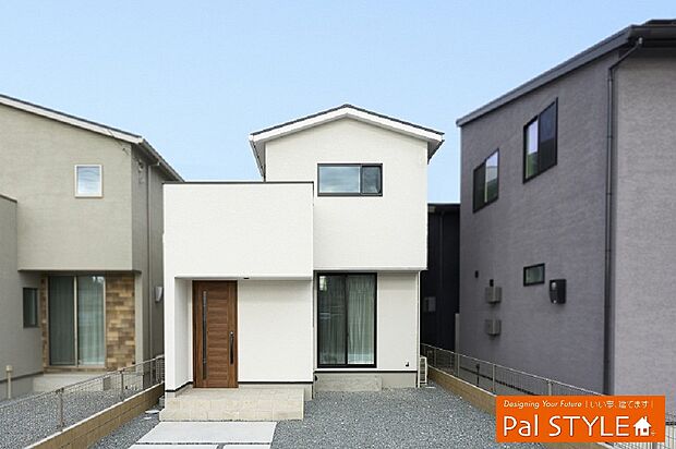 【3号地】◆外観◆EVコンセントで帰宅後、朝まで充電しておけば翌朝には満充電で近くの充電スタンドに立ち寄ることなくすぐに出かけられます。