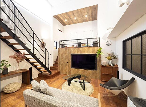 【【施工例】リビング】スキップフロアのある遊びのあるおうちです。