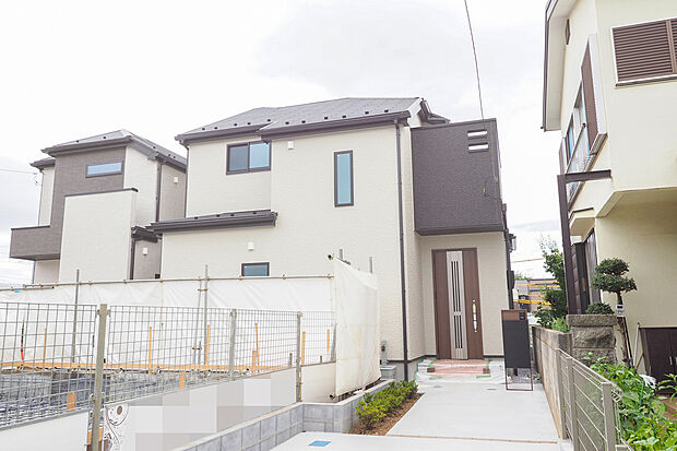 【現地外観】現地完成済み!現地見学、詳細などお気軽にお問合せください。