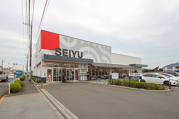 西友滝山店（約595m）