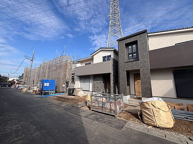 【【分譲地並び】】後半区画も着々と工事が進んでいます!