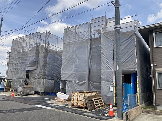 【【現地写真】】現在建築中です。完成に向けて順調に工事が進んでいます。